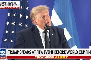 特朗普:巴洛贡上场是英明决定,不然大家该说有他美国肯定能赢